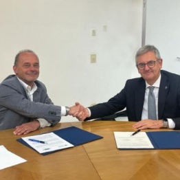Firmato l’accordo tra Università degli Studi di Trieste e ASUGI per il coordinamento della comunicazione